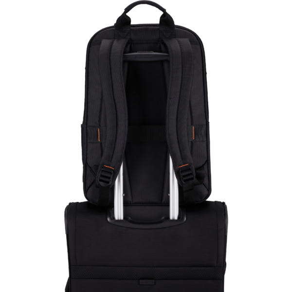 Mochila para laptop Network 4 15.6" negra